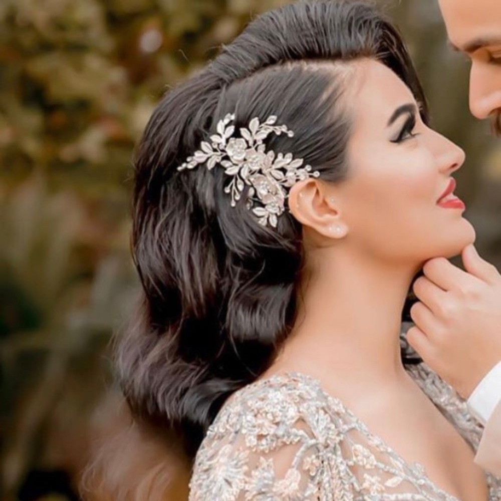 Sale: The Camile hairpiece